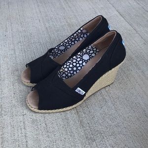 Toms Espadrilles size 5.5